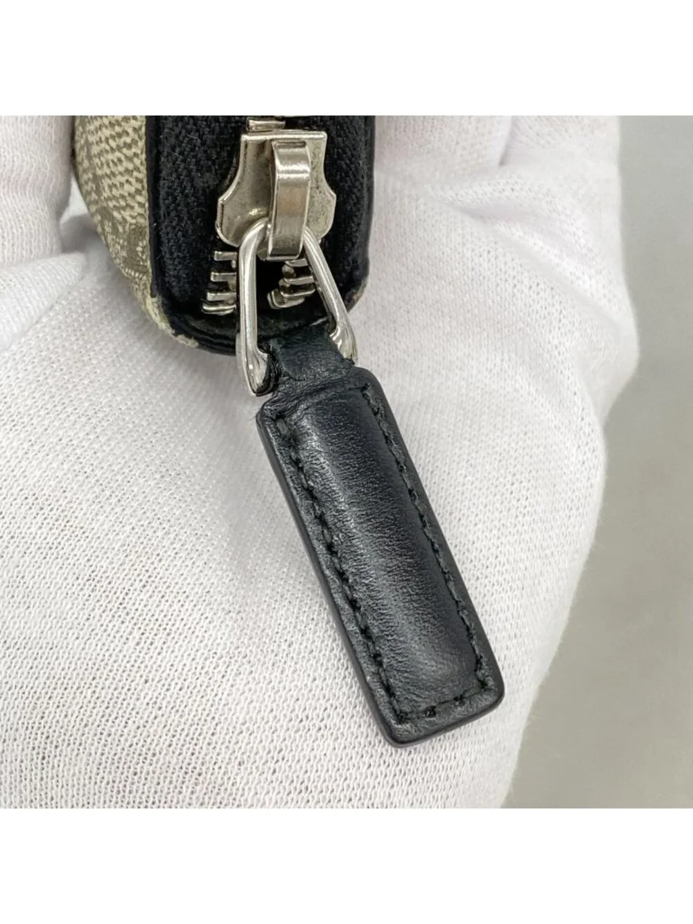 Gucci Wallet GG Supreme Brown Black Silver